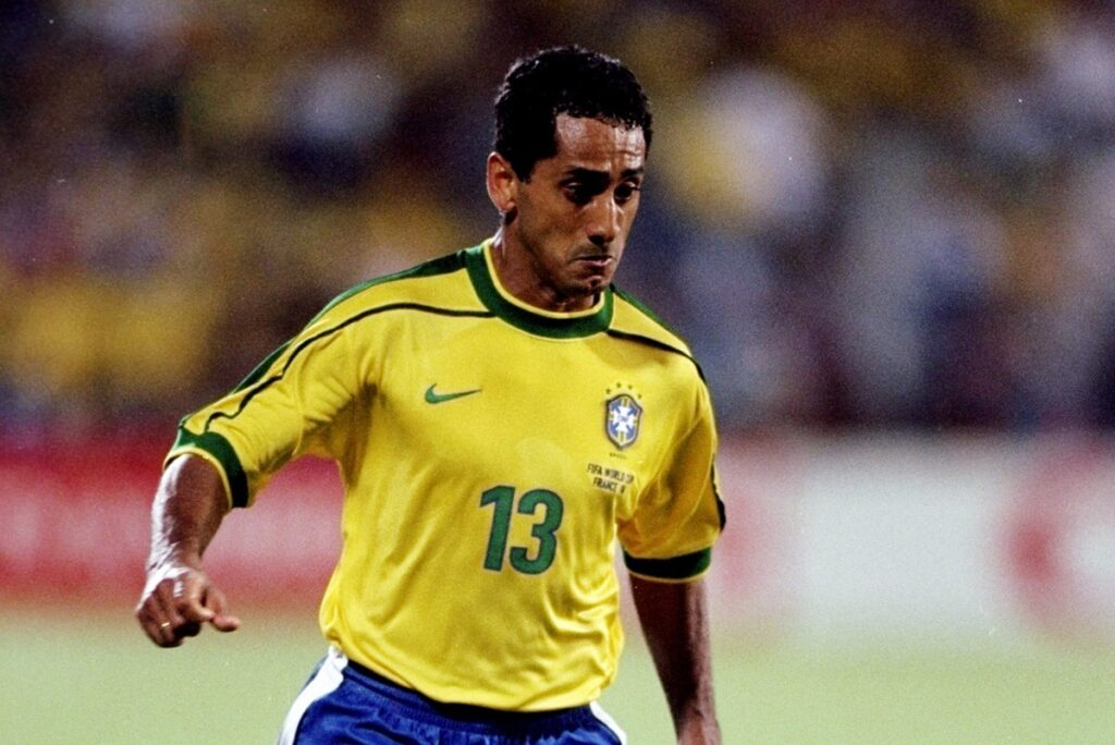 morre-ze-carlos,-lateral-na-copa-do-mundo-de-1998,-ao-56-anos