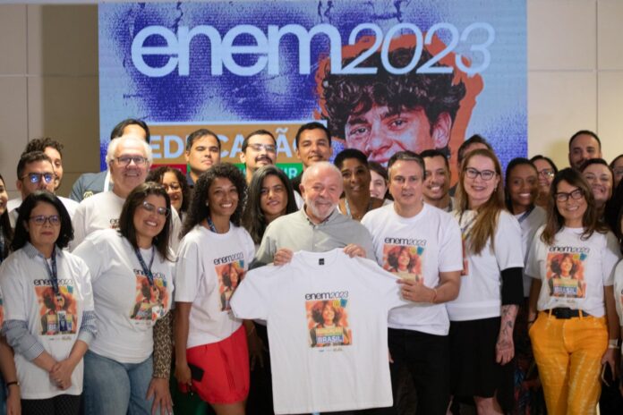 lula-visita-sede-do-inep-no-primeiro-domingo-do-enem:-“tudo-pronto”