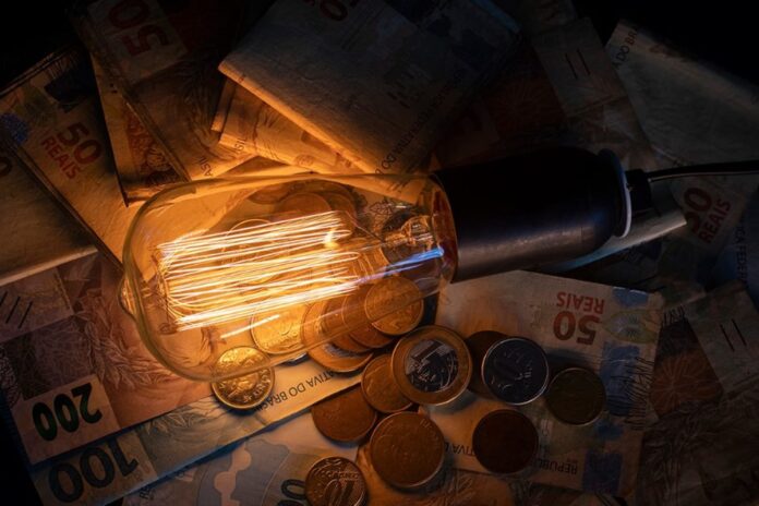 entenda-por-que-a-energia-eletrica-influencia-no-aumento-da-inflacao