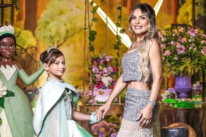 deolane-mostra-quanto-dinheiro-da-para-a-filha-lanchar-na-escola