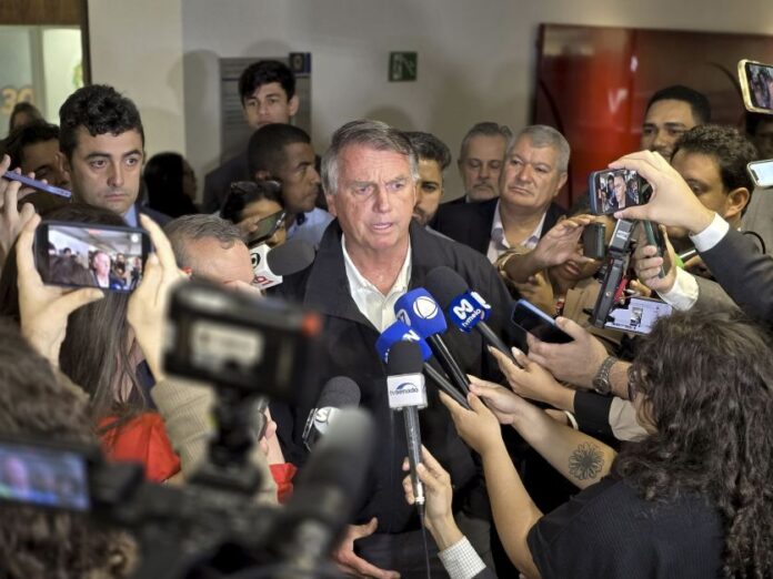 bolsonaro:-anistia-a-presos-do-8-de-janeiro-nao-e-condicao-para-apoio-na-sucessao-no-congresso