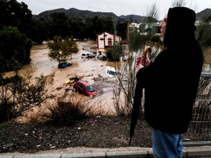 fortes-chuvas-causam-inundacoes-e-deixam-ao-menos-7-desaparecidos-na-espanha