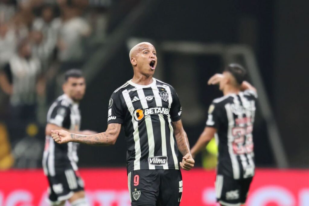 deyverson-provoca-torcida-do-river-ao-ser-substituido-na-libertadores
