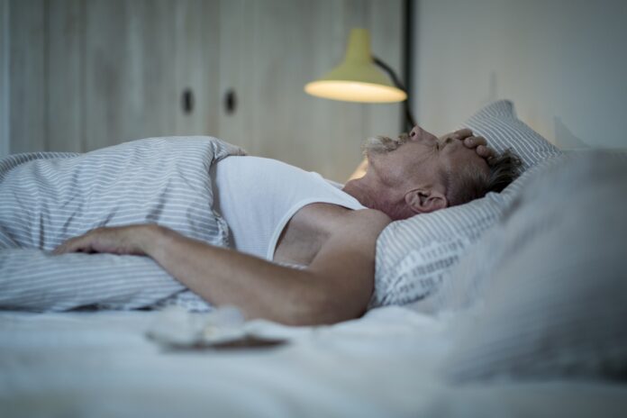dormir-mal-entre-os-40-e-60-anos-pode-estar-envelhecendo-o-seu-cerebro