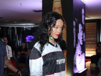 rihanna-revela-torcida-pelo-brasil-no-futebol-e-conta-jogador-favorito