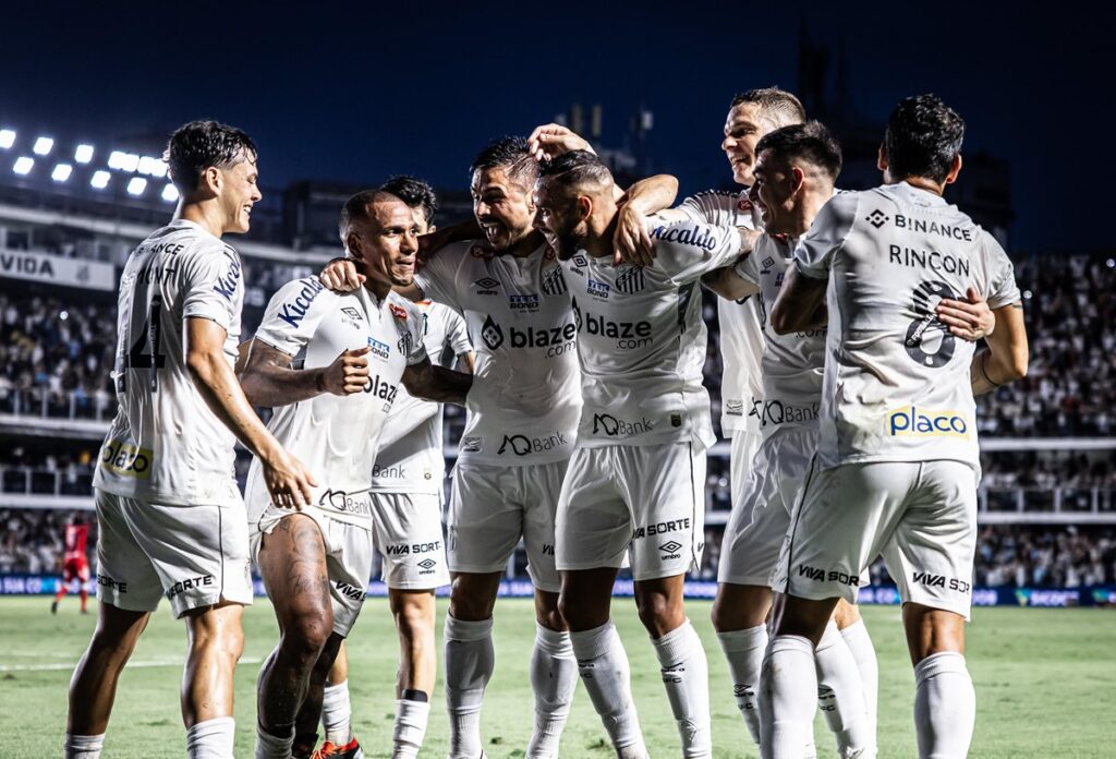 santos-negocia-mandar-despedida-da-serie-b-no-alianz-parque