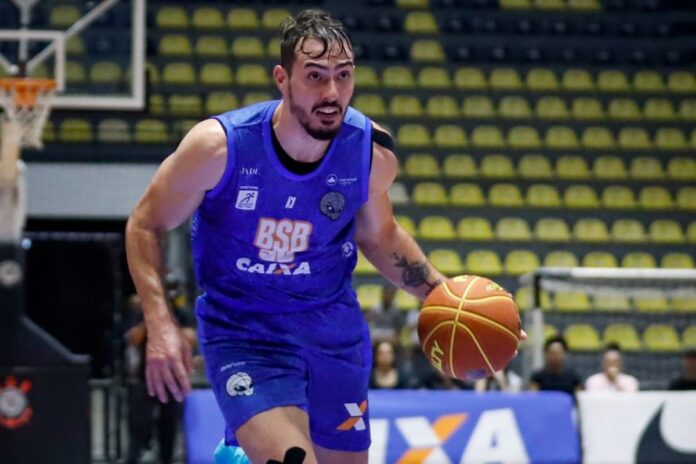 ala-do-brasilia-basquete-e-escolhido-como-jogador-da-semana-no-nbb