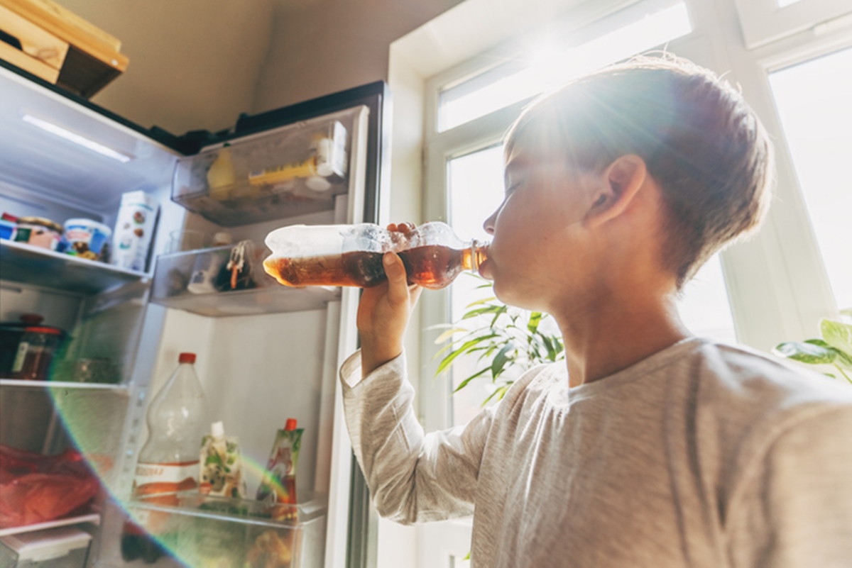 consumo-de-bebidas-doces-por-criancas-e-cresce-23%-em-30-anos