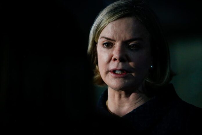 “puro-terrorismo-do-mercado”,-diz-gleisi-sobre-aumento-da-selic