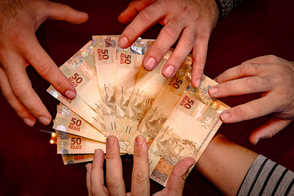 “dinheiro-esquecido”:-r$-395-milhoes-foram-sacados-em-setembro