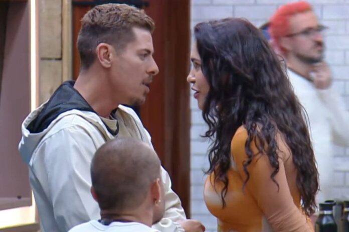a-fazenda:-gizelly-fica-‘cega’,-ataca-sacha-e-cita-ate-rafa-kalimann-em-confusao