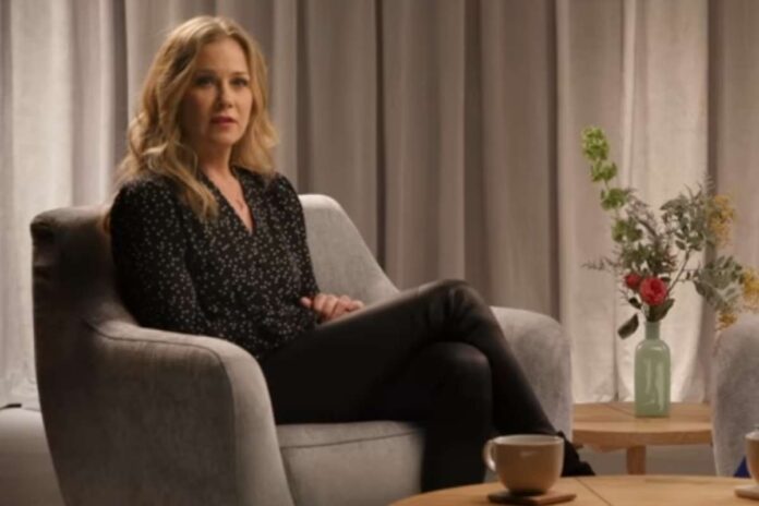 christina-applegate-se-abre-sobre-a-dolorosa-realidade-da-esclerose-multipla