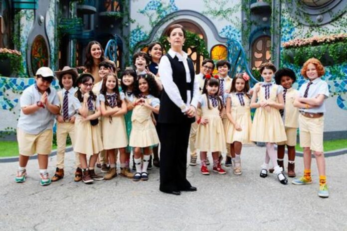 ‘a-caverna-encantada’-tera-homenagem-a-senor,-neto-de-iris-abravanel