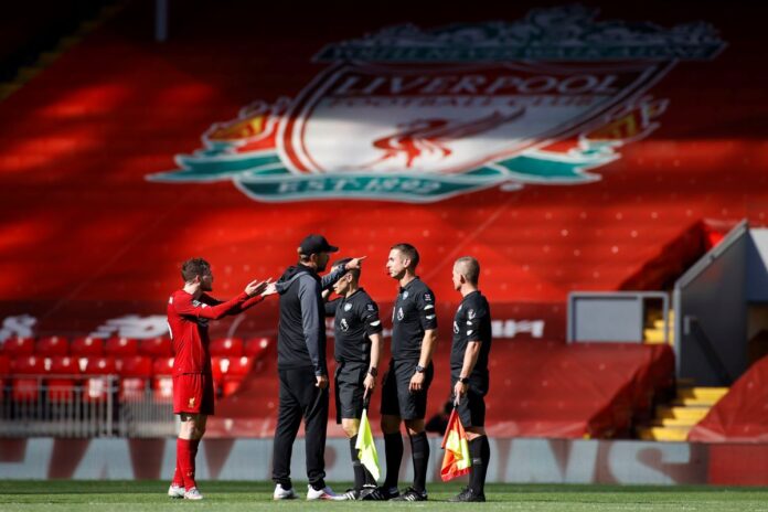 arbitro-e-suspenso-na-premier-league-apos-ofender-liverpool-e-klopp