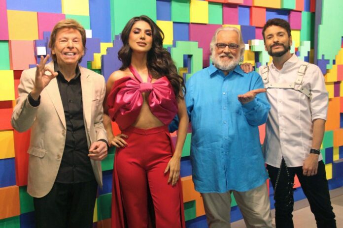 tv-fama-estreia-novo-cenario-em-comemoracao-aos-25-anos-da-redetv!