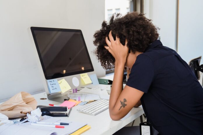 sindrome-de-burnout:-conheca-os-principais-sintomas-da-condicao