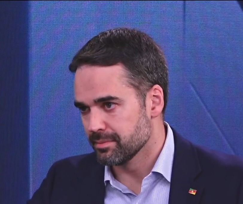 eduardo-leite-diz-estar-preocupado-e-indignado-com-plano-para-matar-lula,-alckmin-e-moraes