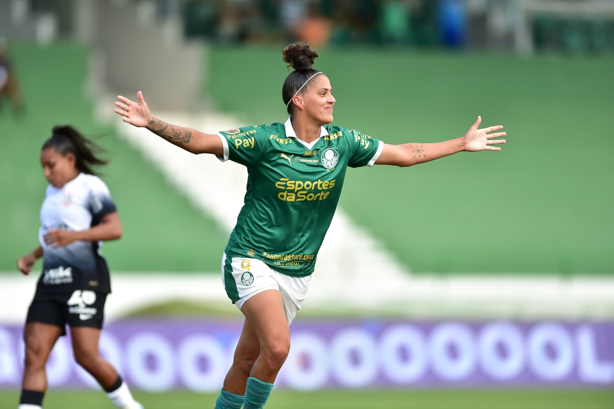 nos-penaltis,-palmeiras-bate-o-corinthians-e-vence-paulistao-feminino