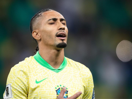 na-selecao-brasileira-tenta-se-compensar-a-ruindade-na-bola-com-a-falta-de-educacao