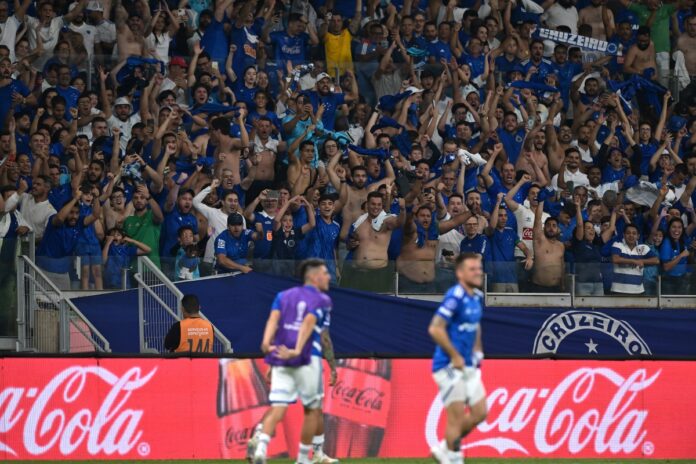 copa-sul-americana:-torcedores-do-cruzeiro-tem-ingressos-cancelados