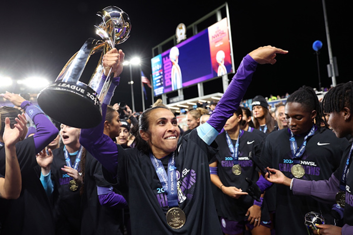 aos-38-anos,-marta-conquista-primeiro-titulo-pelo-orlando-pride