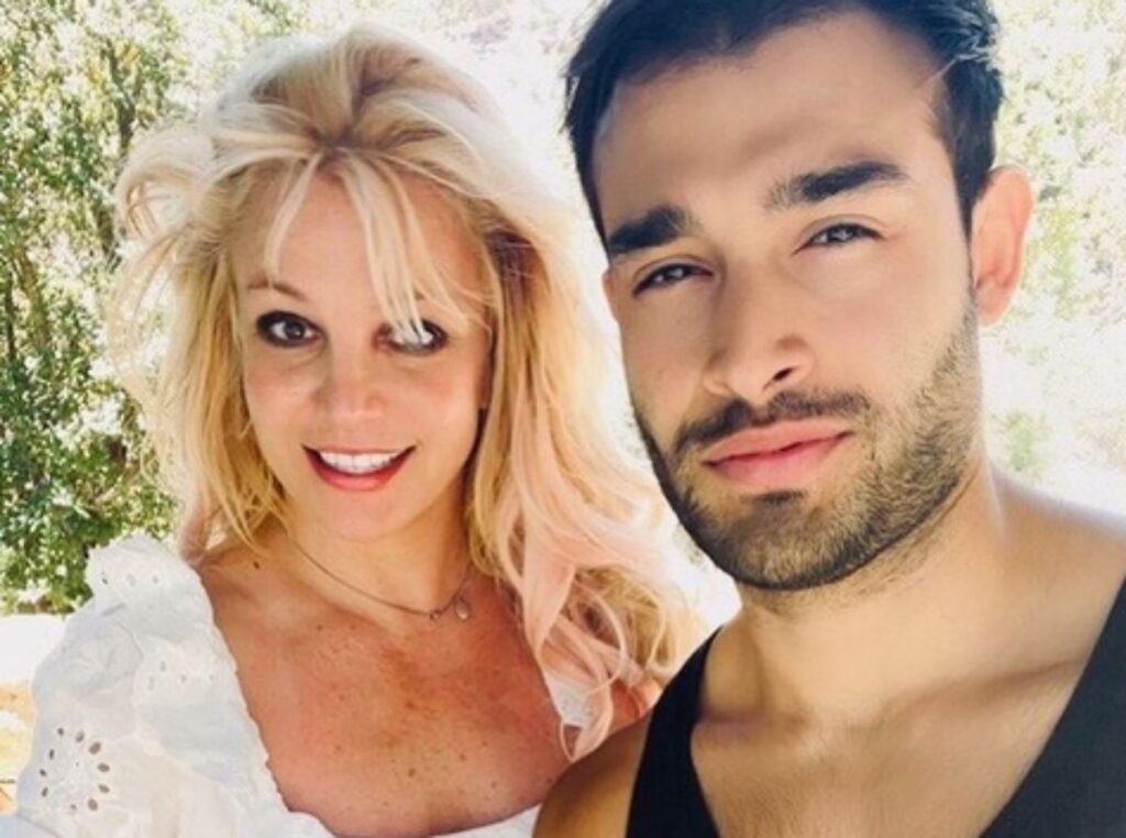 sam-asghari-reflete-sobre-divorcio-de-britney-spears:-‘entender-sua-verdade’