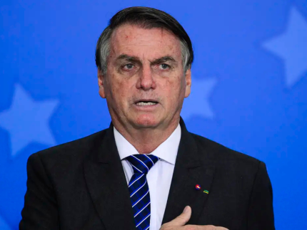 bolsonaro-volta-a-comentar-atos-de-8-de-janeiro:-“ninguem-da-golpe-com-a-biblia-na-mao”