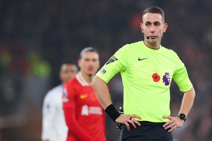 arbitro-suspenso-por-xingar-o-liverpool-e-investigado-por-apostas