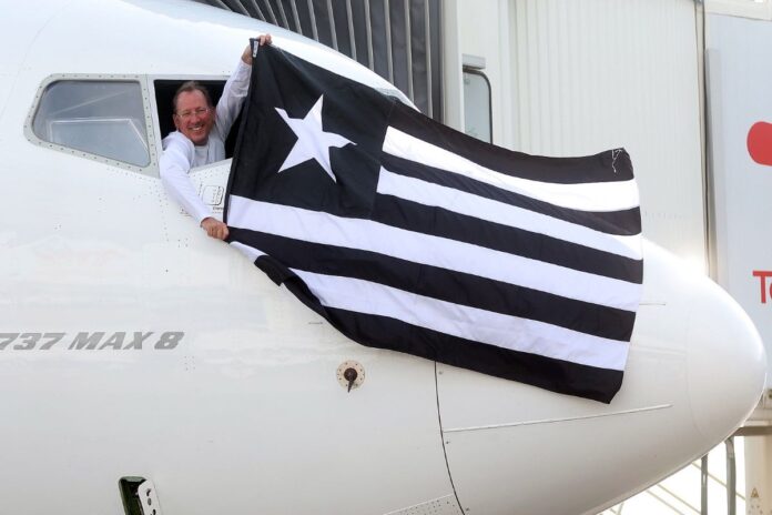 botafogo-celebra-titulo-da-libertadores-em-festa-com-a-torcida-no-rj