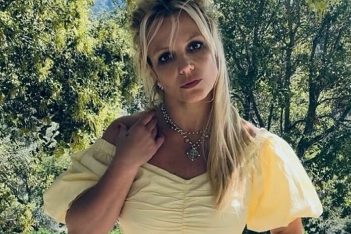 britney-spears-se-muda-para-o-mexico-apos-denunciar-“paparazzi-crueis”