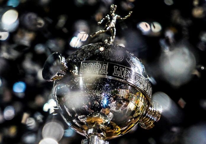 brasilia-pode-sediar-final-da-libertadores,-diz-presidente-da-conmebol