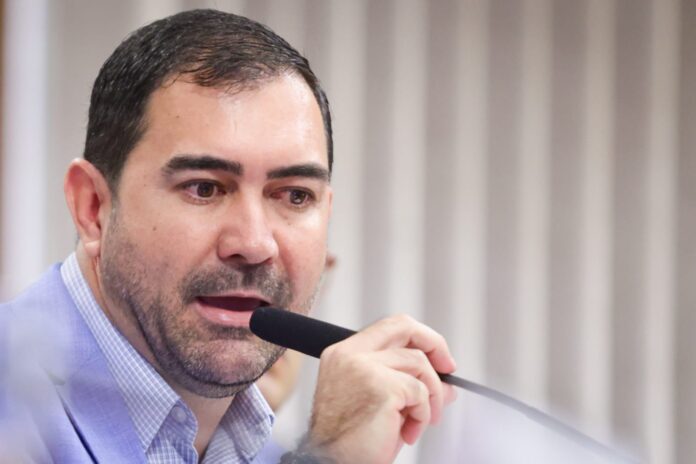 a-cpi,-presidente-da-federacao-de-futebol-do-df-diz-que-denunciou-manipulacao-de-jogos