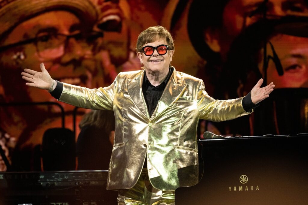 elton-john-da-detalhes-sobre-saude-apos-perda-da-visao
