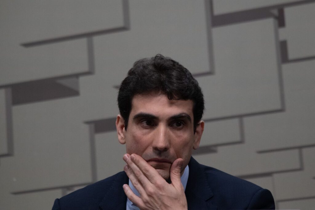 heranca-maldita?-galipolo-assumira-bc-sem-espaco-para-baixar-juros
