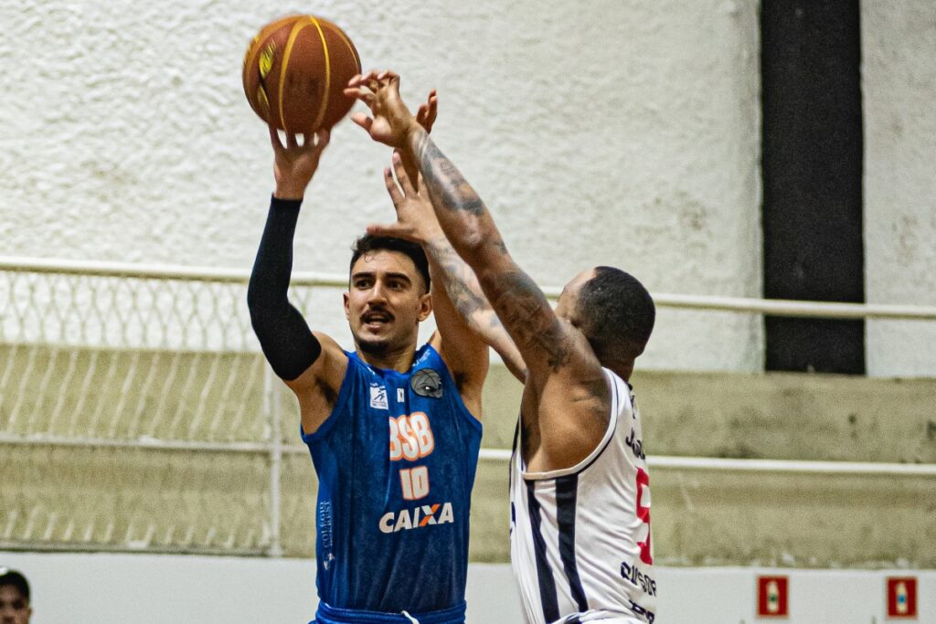 com-show-no-2o-tempo,-brasilia-basquete-vence-mais-uma-no-nbb