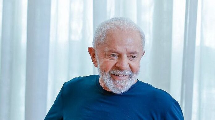 presidente-esta-bem,-acordado-e-“papeando”,-revela-assessoria-nesta-sexta-feira