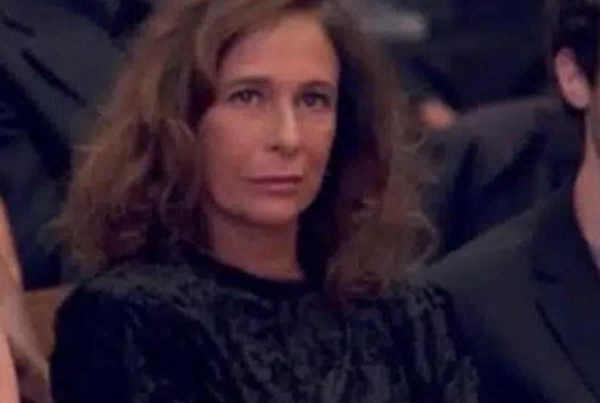 andrea-beltrao-faz-caras-e-bocas-no-melhores-do-ano-e-e-detonada