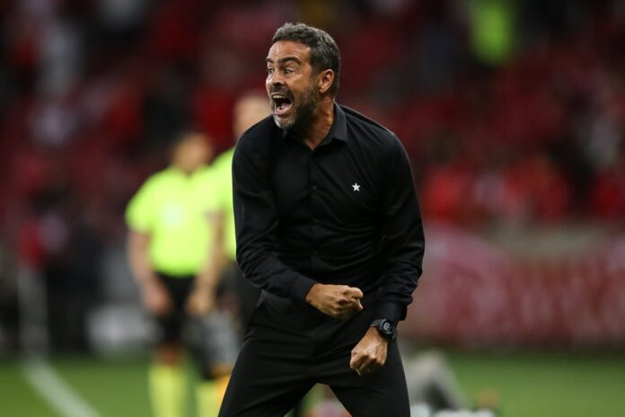 botafogo-divulga-nota-sobre-situacao-de-artur-jorge