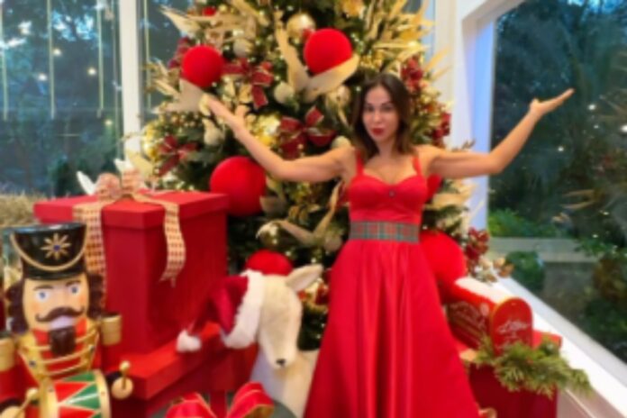 maira-cardi-exibe-decoracao-de-natal-com-arvore-de-3-metros