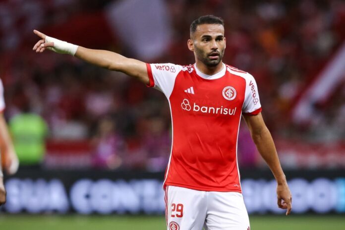 thiago-maia-vence-premio-fair-play-por-acoes-solidarias-no-rs