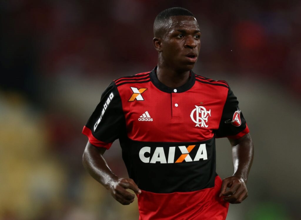 flamengo-homenageia-vini-jr.-apos-premio-de-melhor-do-mundo-da-fifa