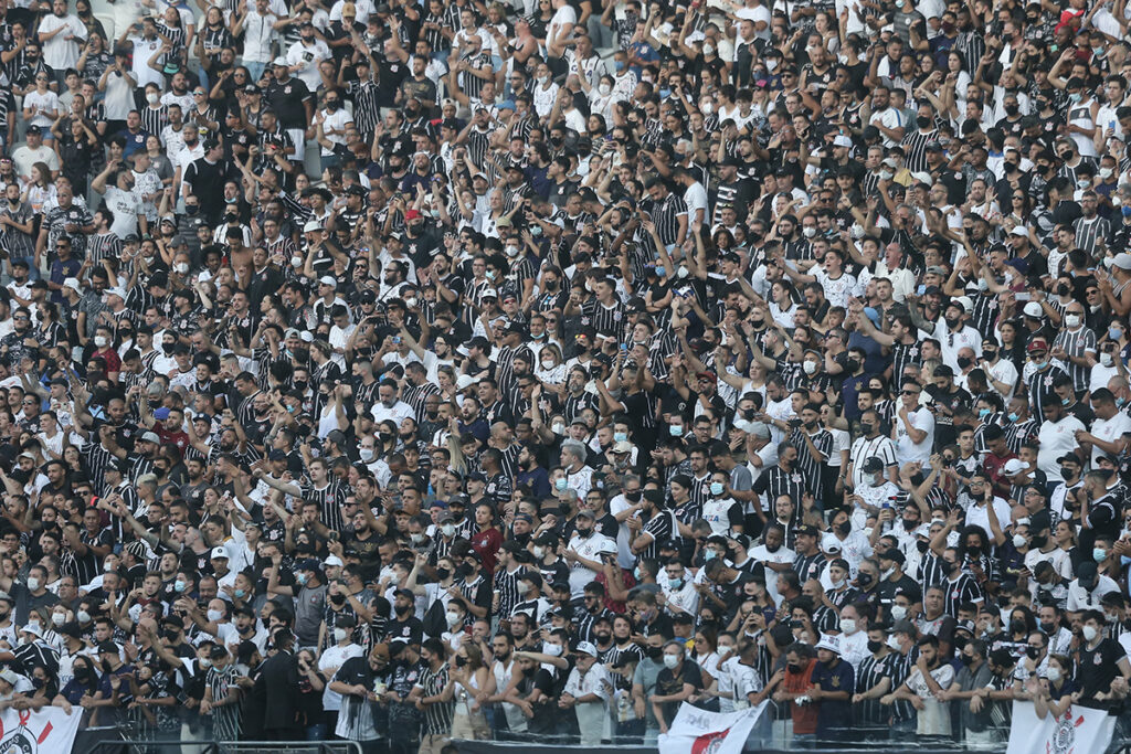 vaquinha-da-arena-corinthians-tem-nomes-de-idolos-e-famosos-na-lista