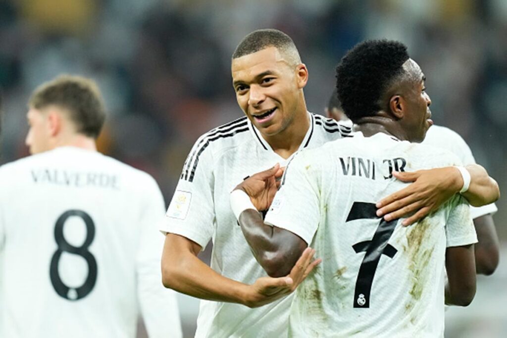 real-madrid-faz-3-x-0-no-pachuca-e-conquista-nono-mundial