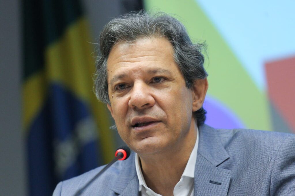 haddad:-economia-com-pacote-de-gastos-sera-“proxima-do-que-calculamos”