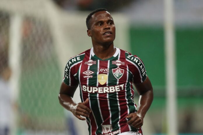 arias,-do-fluminense,-e-o-2°-jogador-com-mais-minutos-em-campo-em-2024