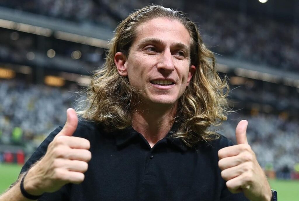 novo-presidente-do-flamengo-ouviu-outros-tecnicos-antes-de-confirmar-filipe-luis