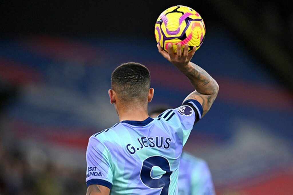 arsenal-goleia-crystal-palace-por-5-x-1-com-gols-de-brasileiros