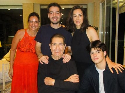 faustao-reaparece-em-noite-de-natal-ao-lado-dos-tres-filhos