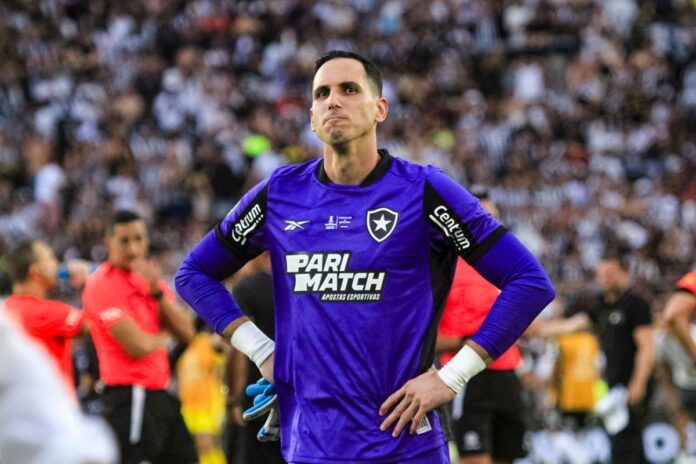 goleiro-do-botafogo-e-anunciado-por-time-paraguaio.-veja-qual