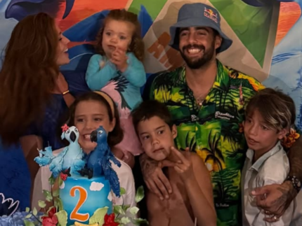 scooby-reune-filhos-para-celebrarem-2-anos-da-cacula,-que-teve-com-cintia-dicker